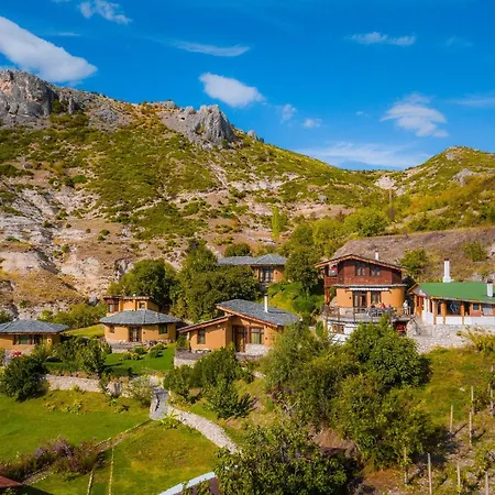 Eco Village Under The Cliffs Ilindentsi Exterior photo