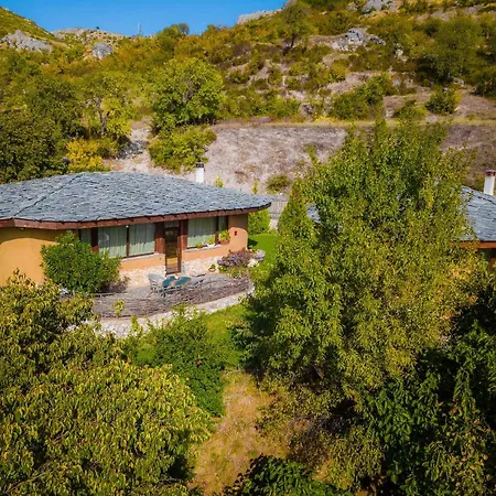 Eco Village Under The Cliffs Ilindentsi Exterior photo