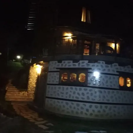 Eco Village Under The Cliffs Ilindentsi Exterior photo