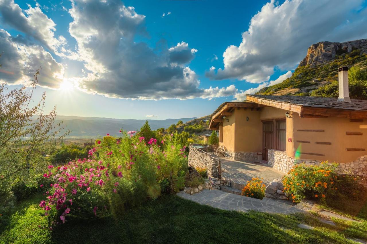 Eco Village Under The Cliffs * Ilindentsi