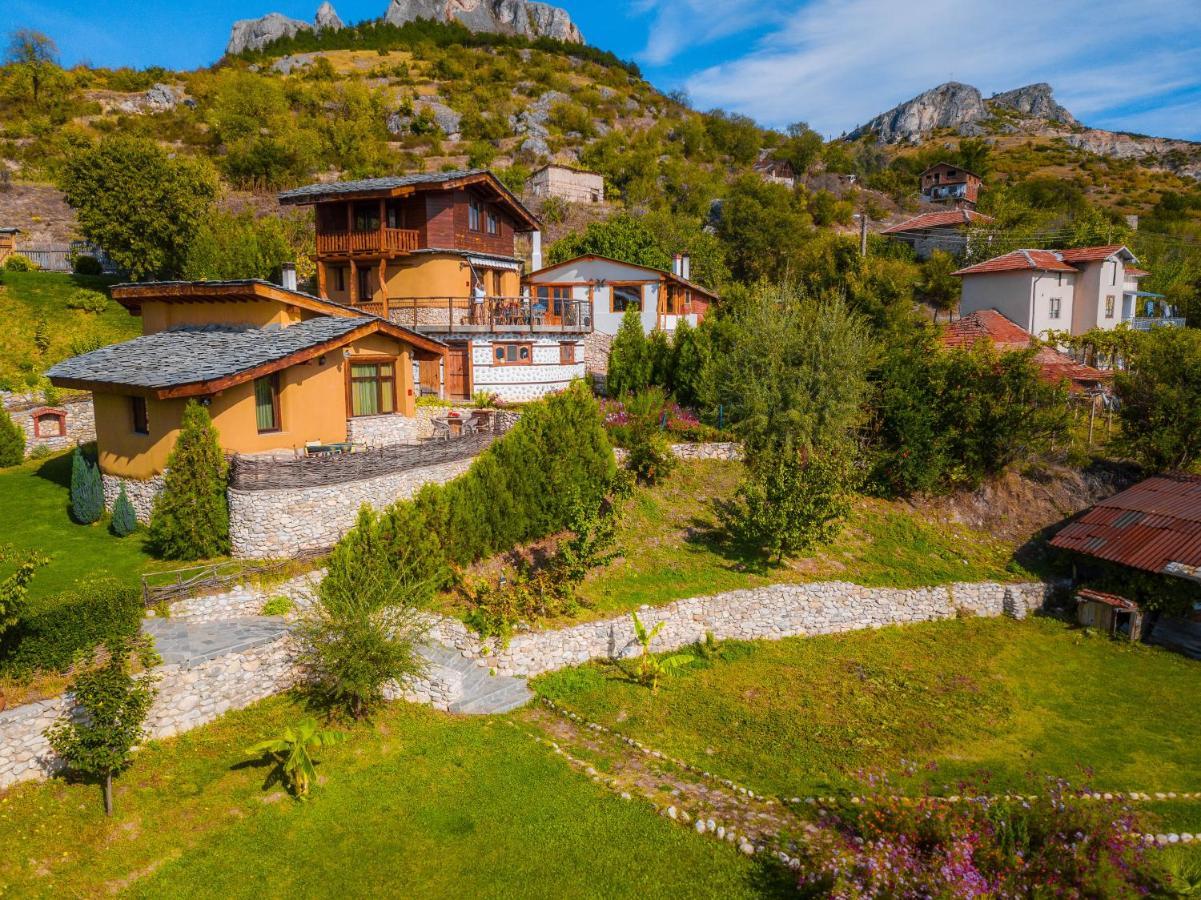 Eco Village Under The Cliffs Holiday home