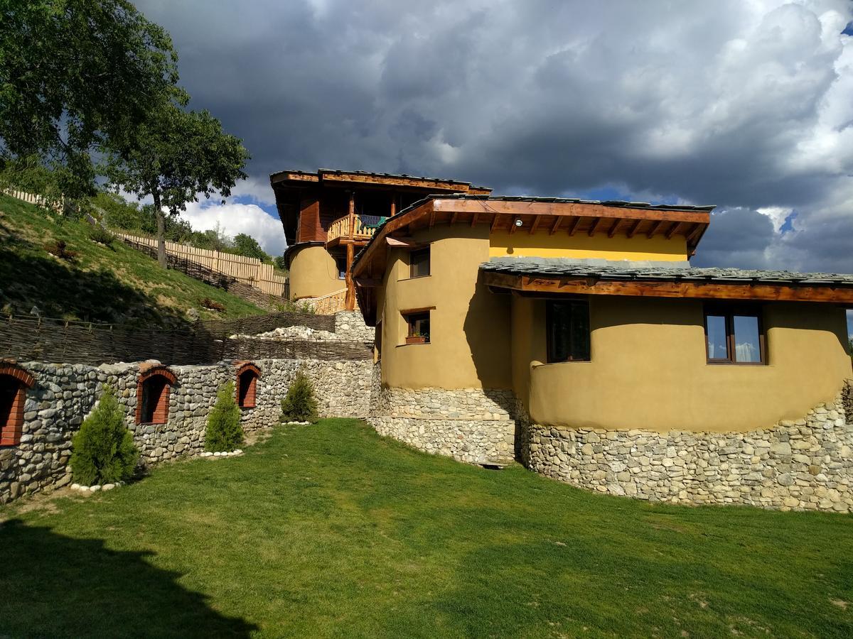 Eco Village Under The Cliffs Case de vacanță Ilindentsi