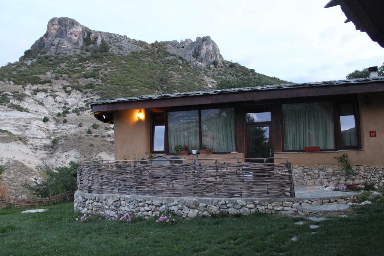 Eco Village Under The Cliffs * Ilindentsi